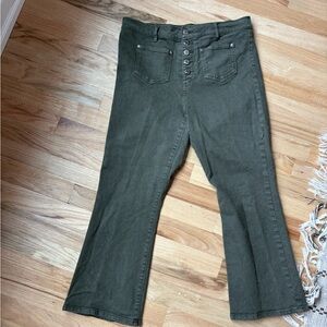 Loft Kick Crop Button Fly Green jeans